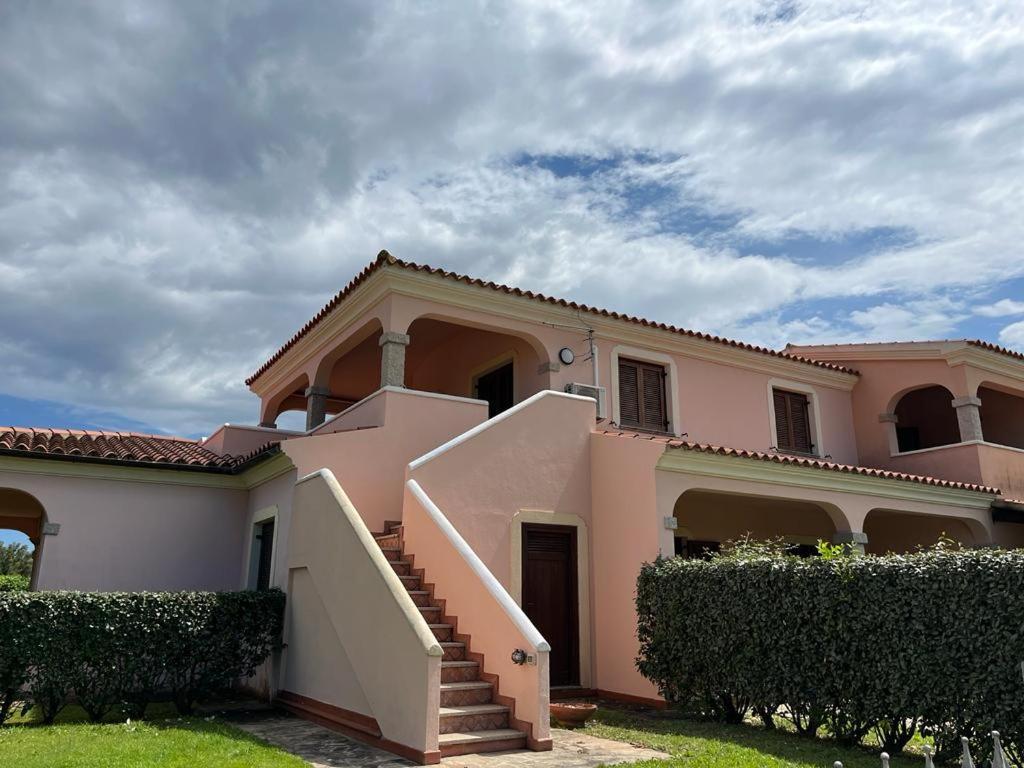Residence Le Canne San Teodoro  Exterior photo
