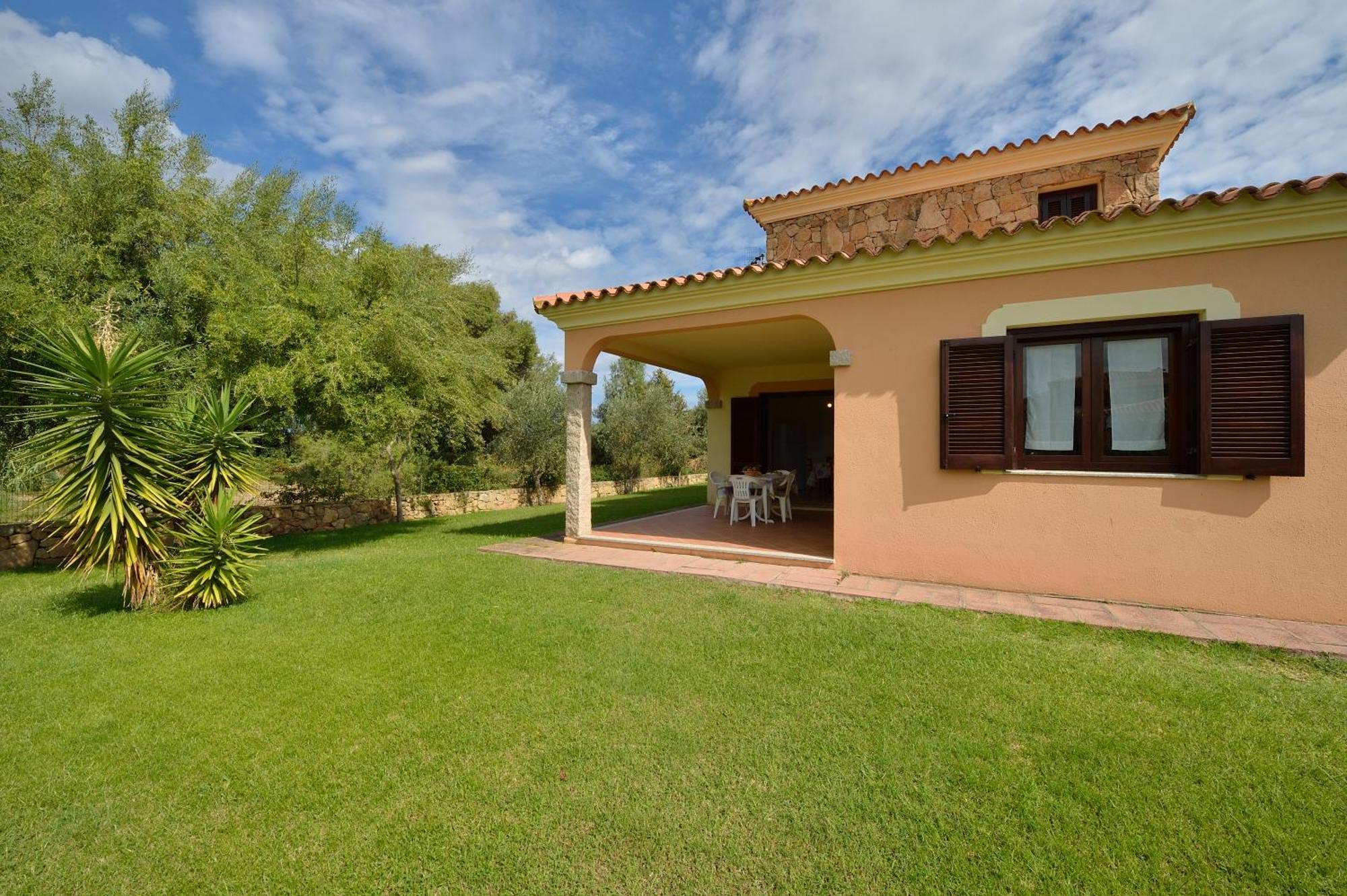 Residence Le Canne San Teodoro  Exterior photo
