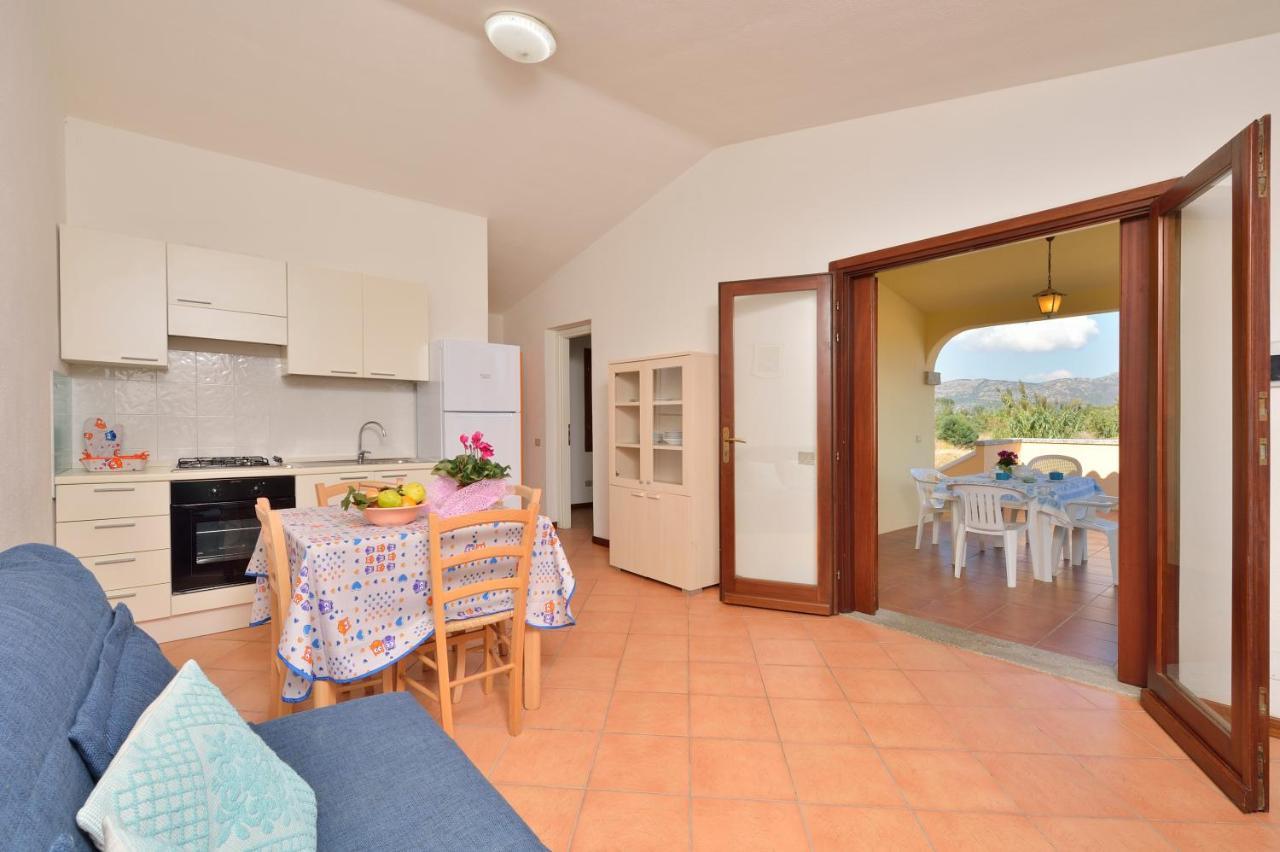 Residence Le Canne San Teodoro  Exterior photo