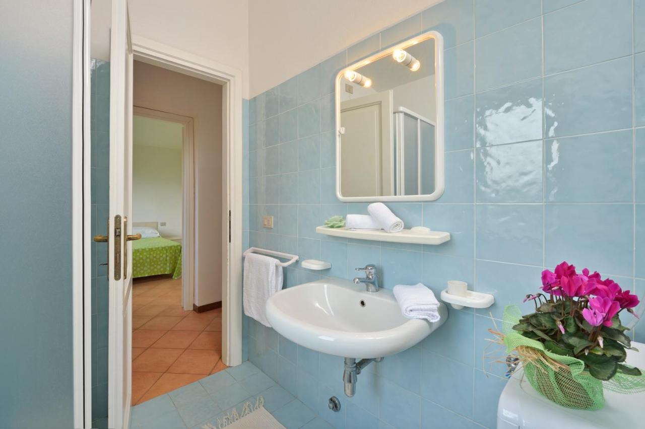 Residence Le Canne San Teodoro  Exterior photo